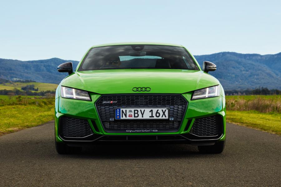  Audi TT RS Coupe (8S) 2020 года  (AU) (фото 4 из 35)